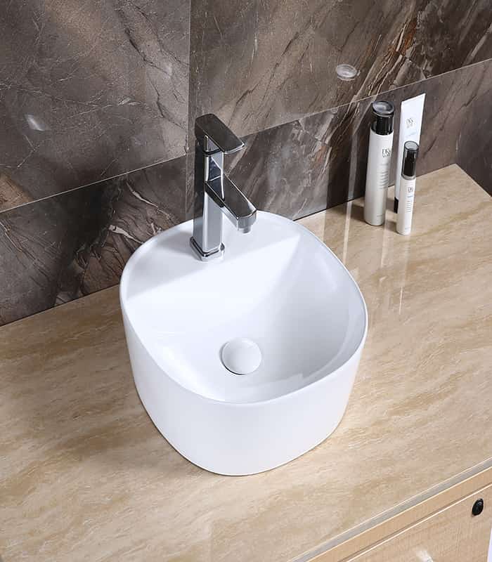luxury basin faucet